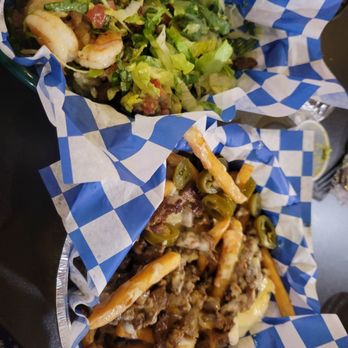 Mariscos El Cuhhhmaron - Asada fries - Mexican Near Me - Dalton, Georgia
