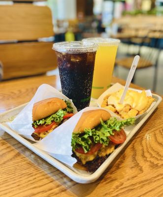 Shake Shack Walnut Creek by null