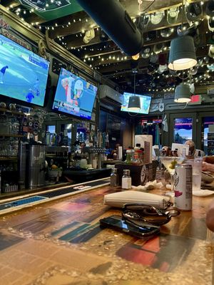 Shuckin' Shack Oyster Bar by null