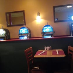 Big Apple Lounge - Video gaming.
