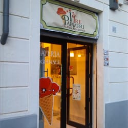 I Tre Papaveri - Ingresso