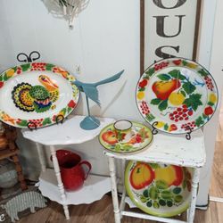 Add a little color to your home with our wonderful table settings