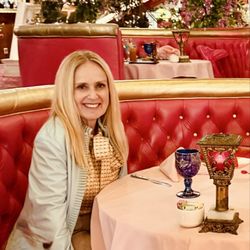 Madonna Inn - Beautiful pink decor in the Gold Rush Steakhouse