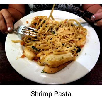 Houlihan's - Big bowl of shrimp pasta. - Bars Near Me - Paramus, New Jersey