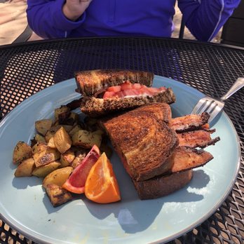 Uptown Eats - BLT on marbled rye - Cafes Near Me - St. Petersburg, Florida Uptown Eats - BLT on marbled rye - Cafes Near Me - St. Petersburg, Florida