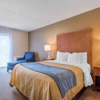 Comfort Inn - Hotels Near Me - Bathurst, New Brunswick