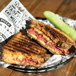 Hoplandia Taphouse - Reuben