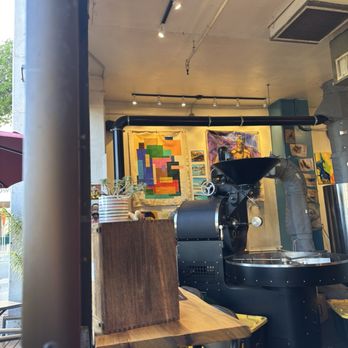 Local Joe - Side bar window seat - Coffee & Tea Near Me - Honolulu, Hawaii