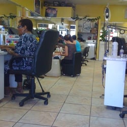 Hawaii Nails