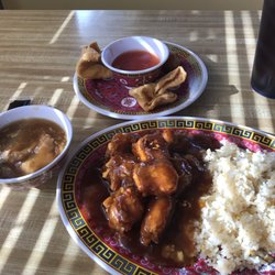 Hong Kong Star - Generals Chicken Lunch Combo