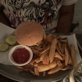 Brindle Room - Sebastian's steakhouse burger - Bars Near Me - New York, New York