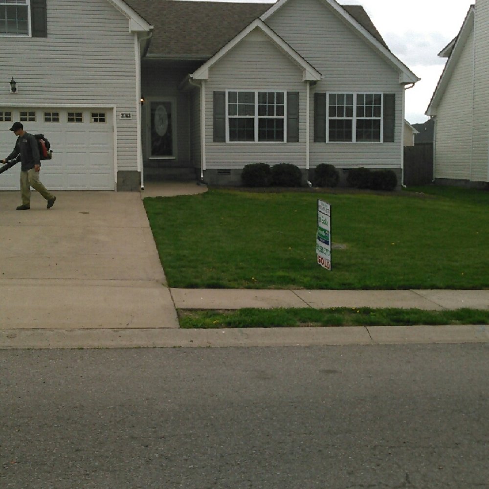 Clean Cut Lawn Service - Picture of the front. - Landscaping Near Me - Clarksville, Tennessee Clean Cut Lawn Service - Picture of the front. - Landscaping Near Me - Clarksville, Tennessee