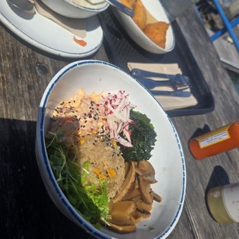 Fish - Poke bowl - Seafood Near Me - Sausalito, California