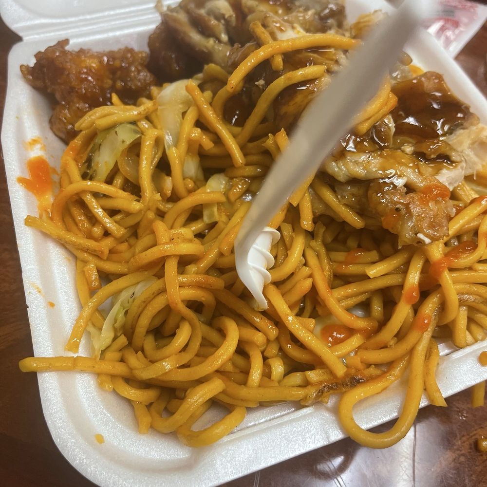 Maine Express - Combo plate - Chinese Near Me - Baldwin Park, California