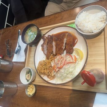 Curry Hyuga - Classic Teishoku Rice Plate with Chicken Cutlet - Japanese Curry Near Me - Burlingame, California