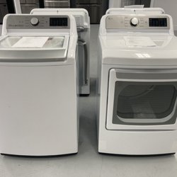 Appliances 4 Less - LG Washer and Dryer Set