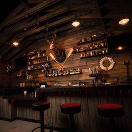 Slashers Axe Throwing & Ales