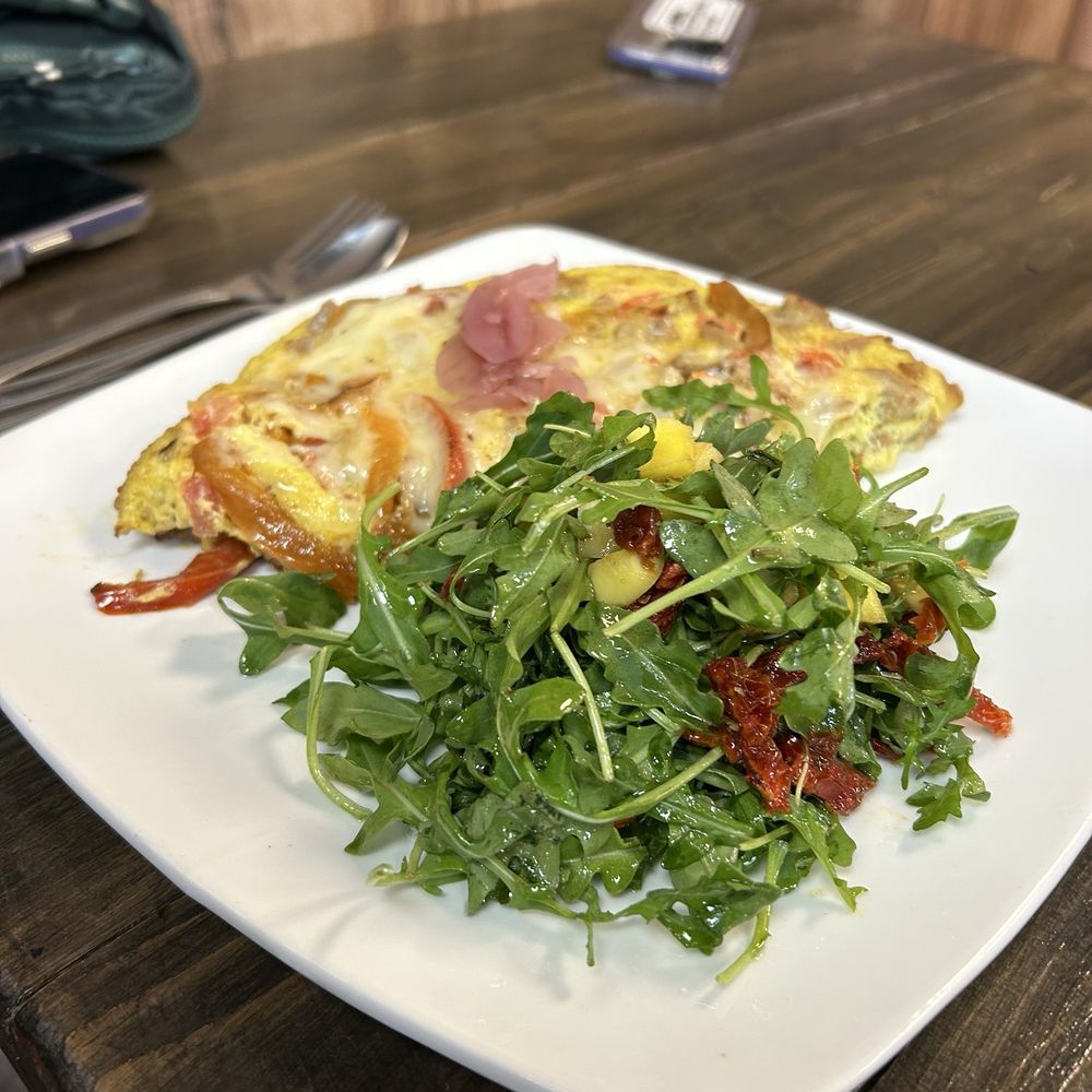Day N Nite - Omelet and salad - New American Near Me - Heber City, Utah