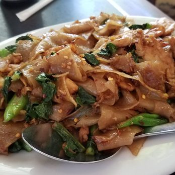 Archi's Thai Kitchen - Pad see we - loved the Chinese broccoli as it was cooked perfectly - Thai Near Me - Las Vegas, Nevada