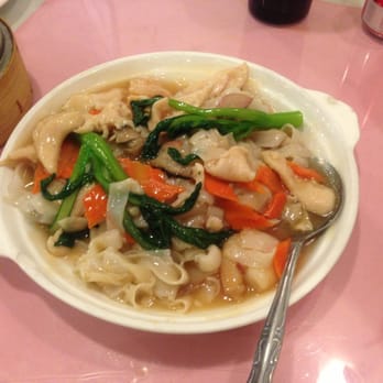 Star Kitchen - House Special Chow Fun - Dim Sum Near Me - Denver, Colorado Star Kitchen - House Special Chow Fun - Dim Sum Near Me - Denver, Colorado
