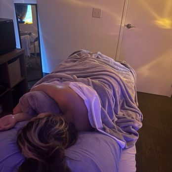 Right Therepy - Massage Therapy Near Me - Redlands, California Right Therepy - Massage Therapy Near Me - Redlands, California