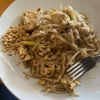 Chang Kao Thai Cuisine - Chicken Pad Thai - Thai Near Me - Bradenton, Florida Chang Kao Thai Cuisine - Chicken Pad Thai - Thai Near Me - Bradenton, Florida