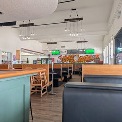 Crazy Dough - Seating