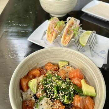 Momosan Waikiki - Salmon Poke Donburi - Ramen Near Me - Honolulu, Hawaii