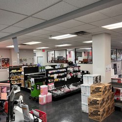 McCandless Truck Center