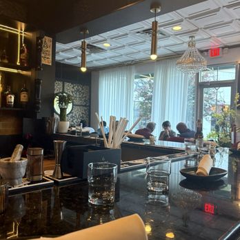 Mai Thai Kitchen and Bar - Thai Near Me - Atlanta, Georgia