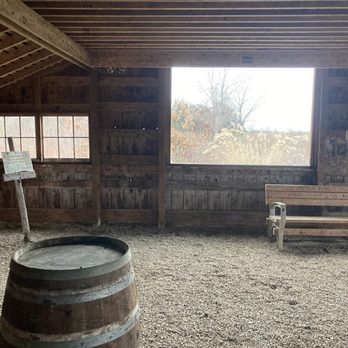 Walt's Barn - Museums Near Me