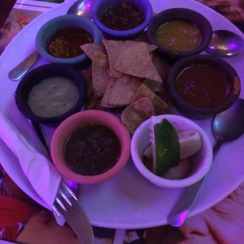 Taco y Tequila - Lots of salsa from mild to hot - Tacos Near Me - Cancún, ROO Taco y Tequila - Lots of salsa from mild to hot - Tacos Near Me - Cancún, ROO