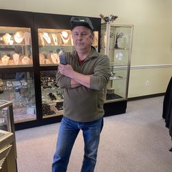 Midiya Jewelry and Repair Shop - The man WHO STOLE