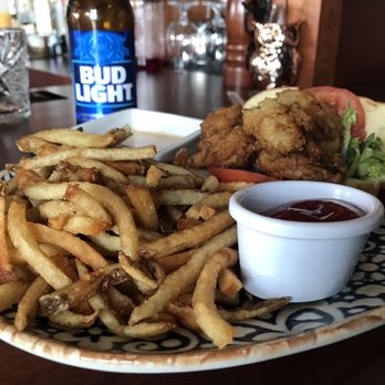 Founders House Pub and Patio - Fried Oyster Po Boy - Pubs Near Me - Milford, Connecticut Founders House Pub and Patio - Fried Oyster Po Boy - Pubs Near Me - Milford, Connecticut