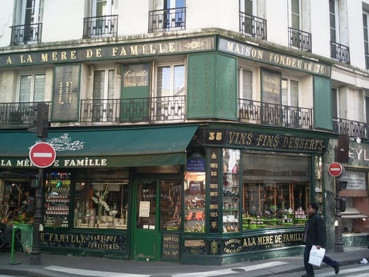 À la Mère de Famille by null