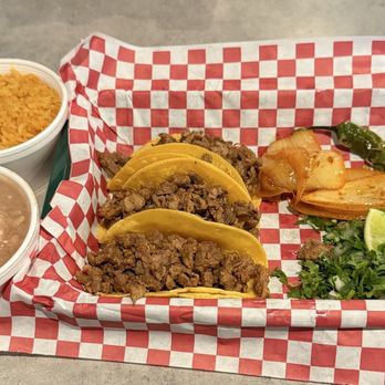 Birreria El Semaforo - Street tacos with carne asada and a side of rice and beans. - Mexican Near Me - Nampa, Idaho Birreria El Semaforo - Street tacos with carne asada and a side of rice and beans. - Mexican Near Me - Nampa, Idaho