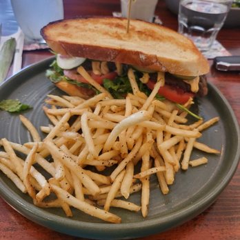 Fig & Ginger - Grilled Steak sandwich - Breakfast & Brunch Near Me - Honolulu, Hawaii Fig & Ginger - Grilled Steak sandwich - Breakfast & Brunch Near Me - Honolulu, Hawaii