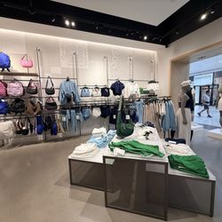 Lululemon