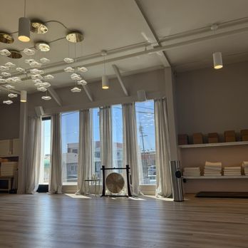 Bravafit - Pilates Near Me - Los Angeles, California