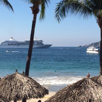 Villa Mexicana - Hotels Near Me - Playa La Ropa, GRO