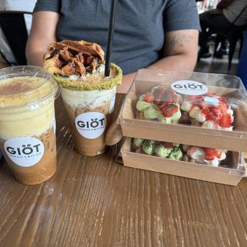 GIOT CREAM COFFEE - Egg Vietnamese coffee, Pistachio Crunch Vietnamese Coffee, Strawberry Cheesecake Croffle & Matcha-Strawberry Croffle - Coffee & Tea Near Me - Saint Paul, Minnesota GIOT CREAM COFFEE - Egg Vietnamese coffee, Pistachio Crunch Vietnamese Coffee, Strawberry Cheesecake Croffle & Matcha-Strawberry Croffle - Coffee & Tea Near Me - Saint Paul, Minnesota