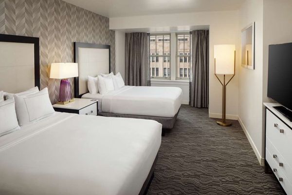 DoubleTree Suites by Hilton Hotel Detroit Downtown - Fort Shelby by null