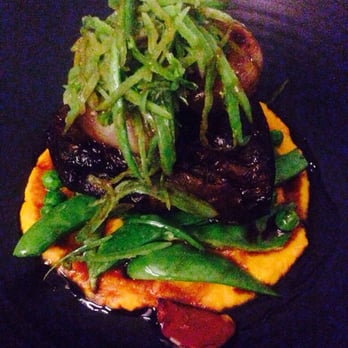 Gpo - Slow cooked beef cheek with Pedro ximenez sherry,carrot purée,peas & caramelized shallots.Delicious dish.meat falling apart.9/10 - International Near Me - Bendigo, VIC Gpo - Slow cooked beef cheek with Pedro ximenez sherry,carrot purée,peas & caramelized shallots.Delicious dish.meat falling apart.9/10 - International Near Me - Bendigo, VIC