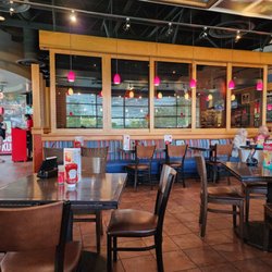 Red Robin Gourmet Burgers and Brews
