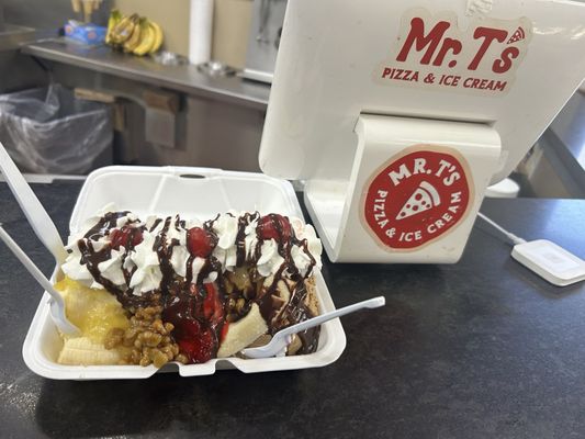 Mr. T's Pizza & Ice Cream by null