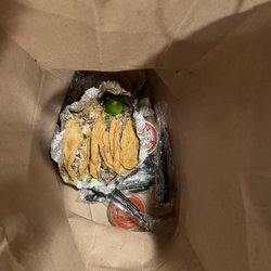 Los Bravos - I think we all pack our kid's lunches better then this.