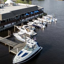 Water Street Bar & Grille
