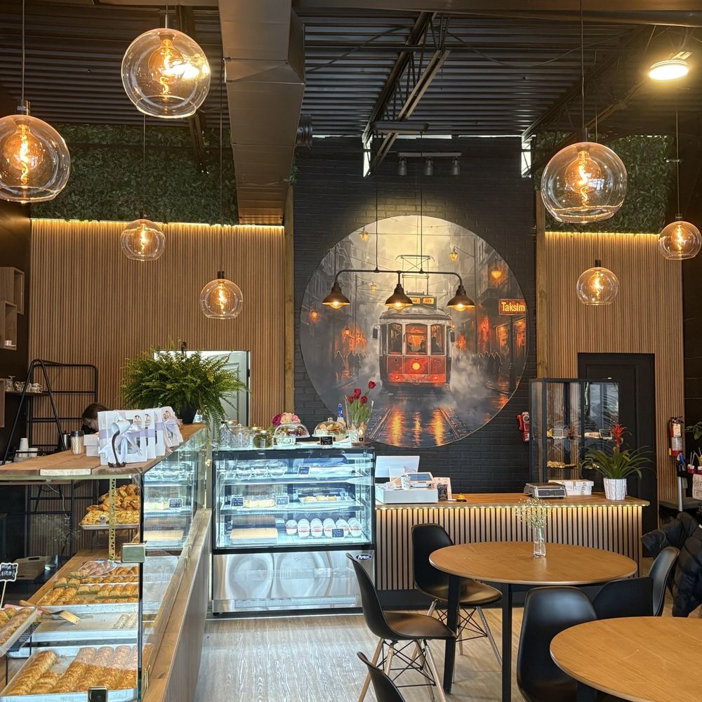 Taksim - Interior - Breakfast & Brunch Near Me - Ottawa, Ontario Taksim - Interior - Breakfast & Brunch Near Me - Ottawa, Ontario