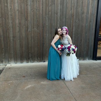 Soiree Floral Design - Me and one of my bridesmaids - Wedding Planning Near Me - Murrieta, California Soiree Floral Design - Me and one of my bridesmaids - Wedding Planning Near Me - Murrieta, California