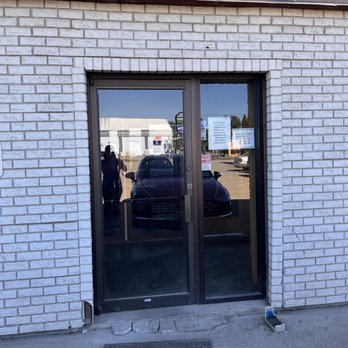 The Smokestack Diner - a reflection of a car in the door - Breakfast & Brunch Near Me - Everson, Washington The Smokestack Diner - a reflection of a car in the door - Breakfast & Brunch Near Me - Everson, Washington